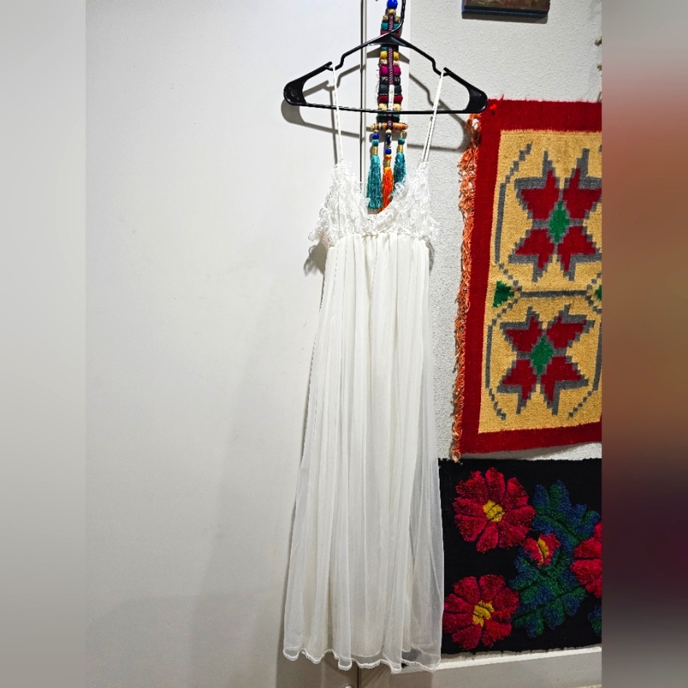 Vintage white chiffon nylon nightgown by Spotlight S/M